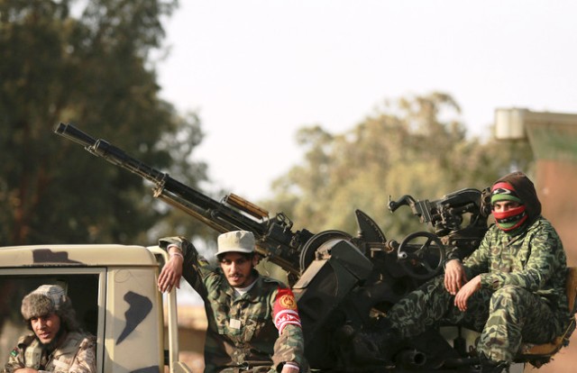 القوى العالمية مستعدة لتسليح الحكومة الليبية لمحاربة "داعش"