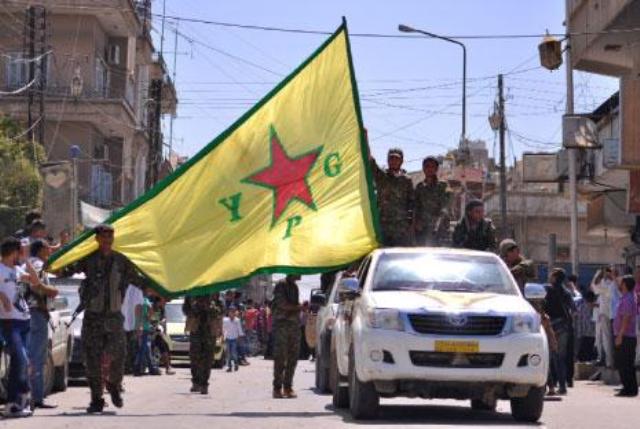 محاولات لتشكيل تحالف «برّي» بمظلّة روسية..هل يعود أكراد سورية إلى كنف الدولة؟