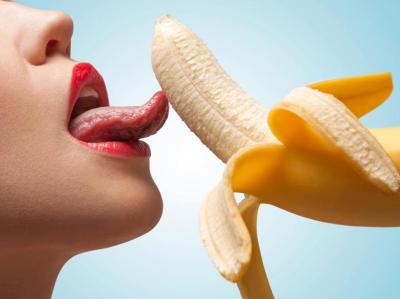 10 معلومات تجعل الجنس الفموي ممتعاً لكِ ولزوجك