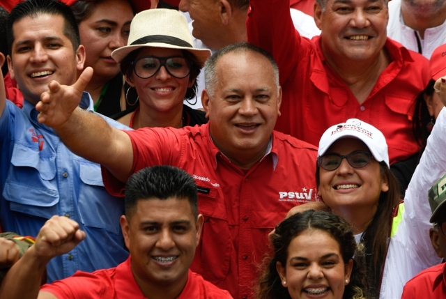 فنزويلا ترجّح تدخّل «المارينز» على أراضيها