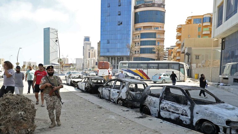 مقتل 27 شخصا وإصابة أكثر من 100 جراء اشتباكات عنيفة في العاصمة الليبية

