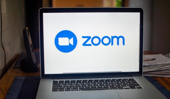 ماذا يحدث للدماغ البشري أثناء مكالمات Zoom؟
