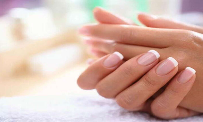 6 علامات على الأظافر تنذر بنقص الفيتامينات والمعادن
