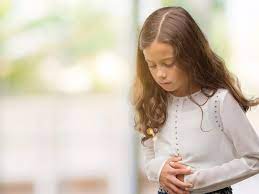 التهاب المعدة لدى الأطفال .. أسبابه وعلاجه
