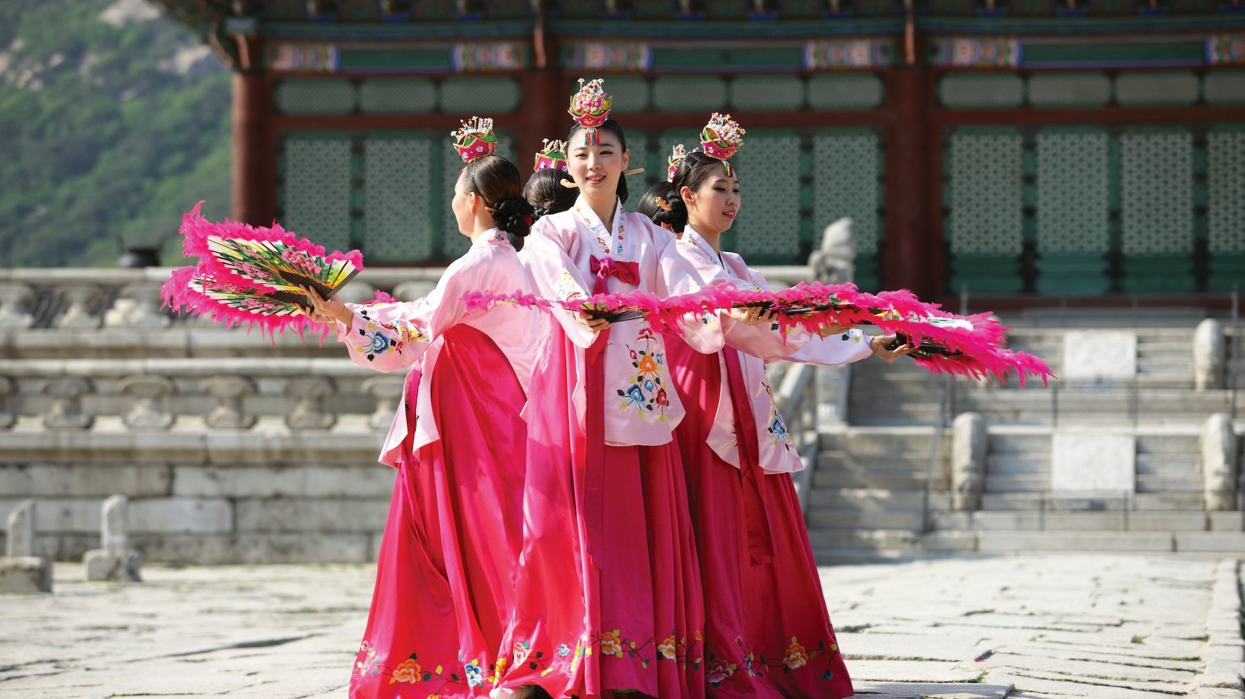 عادات وتقاليد تتشابه بين الكوريين والعرب.. هذه أبرزها
