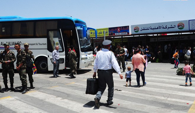 السفر بين المحافظات صار حلماً: الرحلة بين دير الزور والعاصمة تكلف مليون ليرة
