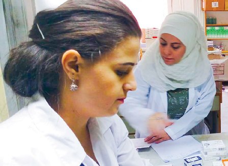 كيف تفسر «الصحة» نقص الأدوية في المشافي العامة؟ … مدير المشافي: الإشكالية في موازنة المشافي مقارنة بالارتفاع المفاجئ لأسعار الأدوية
