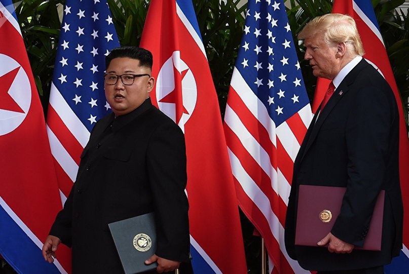 وثيقة "ترامب وكيم" تلزم بالعمل على نزع السلاح النووي بالكامل من شبه الجزيرة الكورية