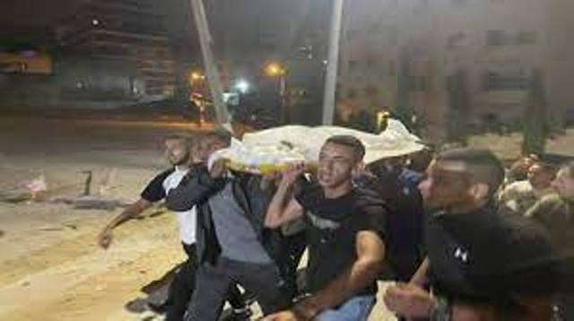 استشهاد فلسطيني وإصابة العشرات إثر اقتحام الجيش الإسرائيلي قبر يوسف في نابلس
