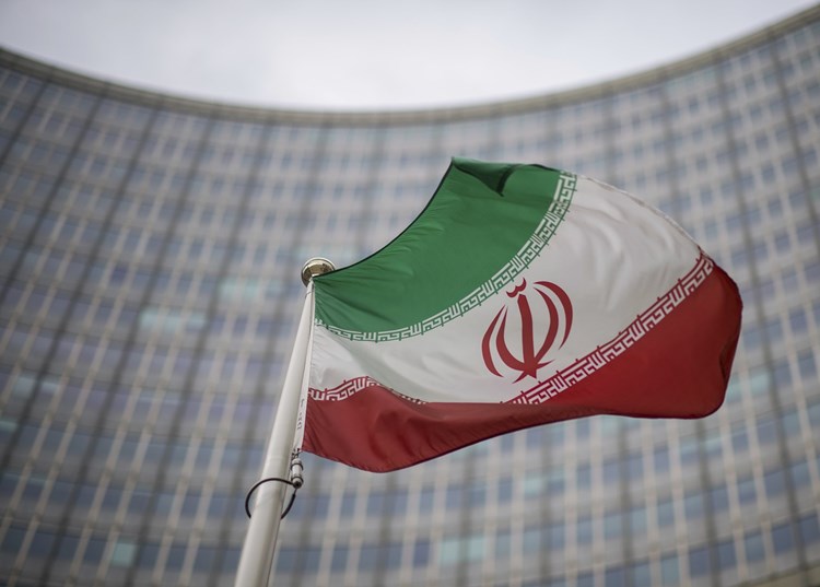 طهران: لم نخرق الاتفاق النووي.. والترويكا الأوروبية تطيع سياسة واشنطن
