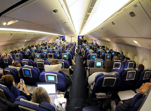 كيف تتجنب أخطر المشكلات الصحية على متن الطائرات؟