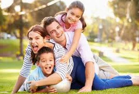 الأمان الأسري.. بيئة صحية لتماسك العائلة ونمو سليم للشخصية؟!
