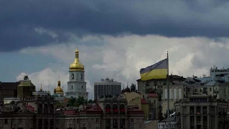 كييف تعترف بتورط الناتو في الصراع بأوكرانيا
