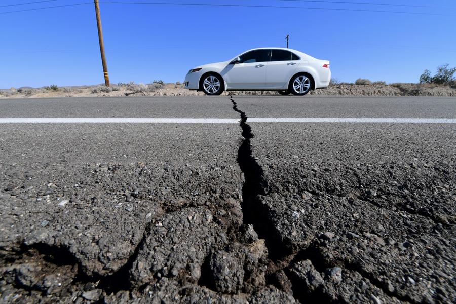 نصائح لقيادة السيارات أثناء الزلازل والهزات
