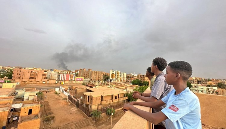 السودان: الحرب تدخل شهرها الرابع.. الجيش و