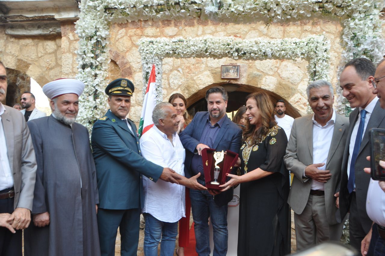 مؤسسة السوسن العالمية كرمت بدر حسون صانع الصابون الأشهر في العالم
