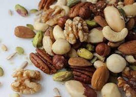 إحذري من هذا النوع من المكسرات عند تقديمه لطفلك!
