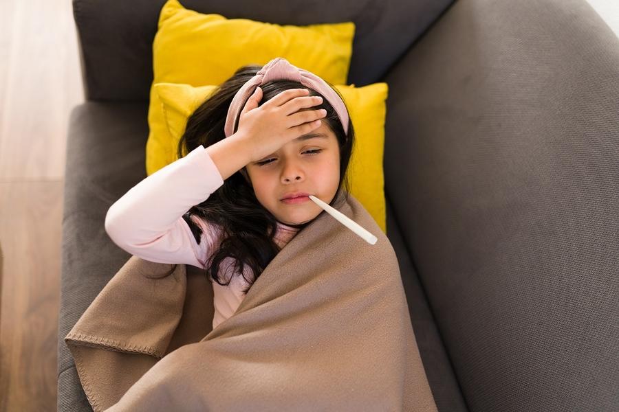 أسباب ارتفاع درجة الحرارة عند الأطفال بدون سبب
