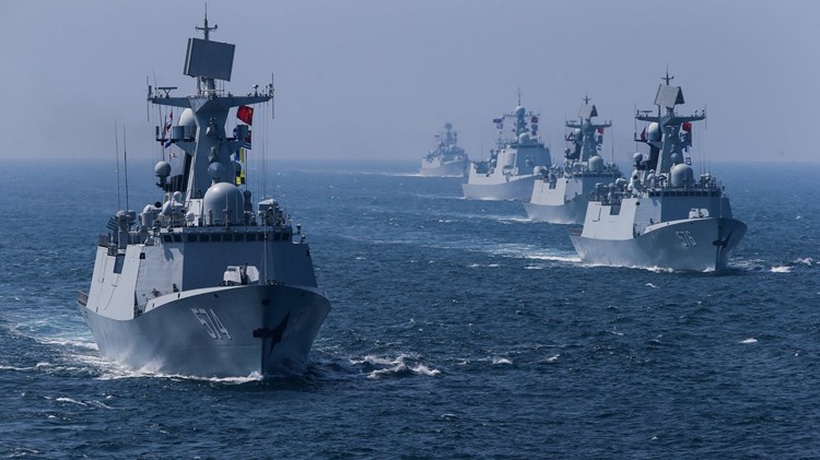 تزامناً مع جولة بيلوسي.. الصين تبدأ مناورات عسكرية قبالة سواحل تايوان
