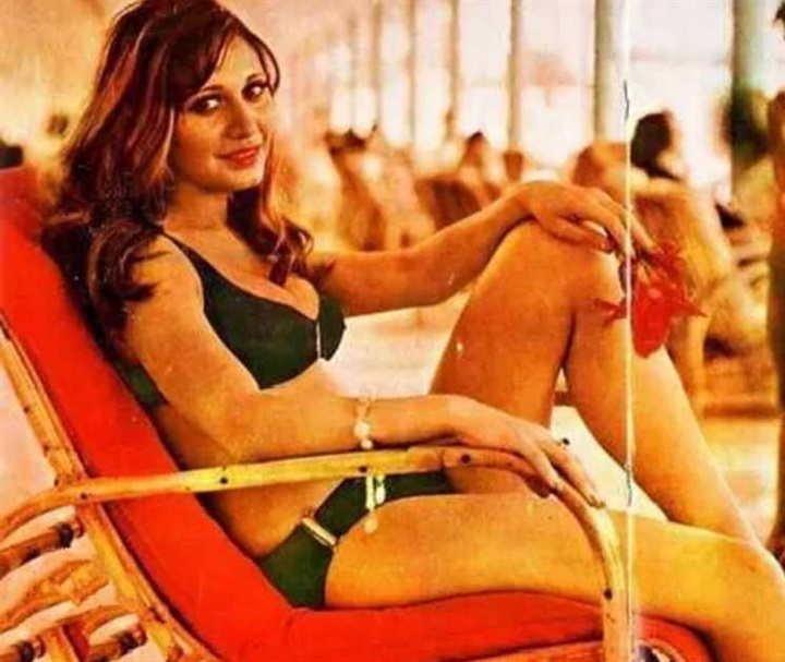  بالصور.. كيف تختار الفنانات البيكيني؟ سعاد حسني تحب الأحمر !