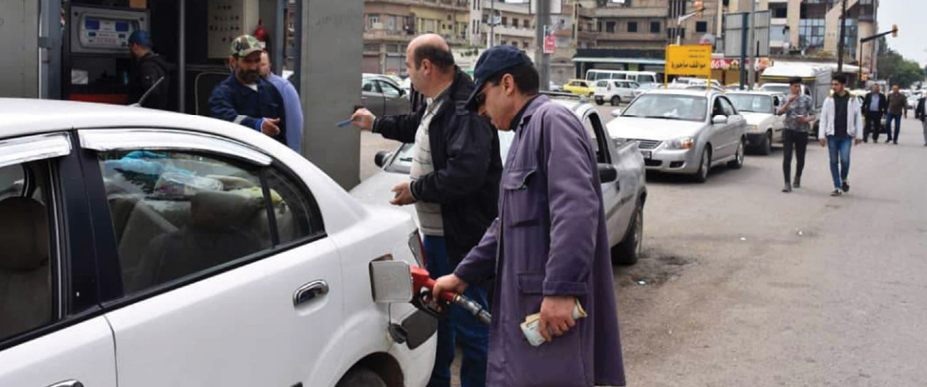 نقص البنزين يعود للواجهة مرة أخرى … رئيس مجلس محافظة دمشق: لجان لمراقبة الأسواق والأفران والكازيات ومؤازرة المديريات المعنية
