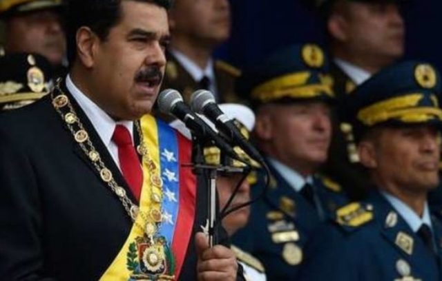 مادورو ينجو من محاولة إغتيال… ويتهّم دولتين!