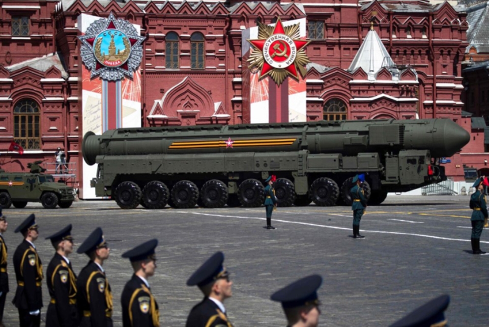 واشنطن تطلب محادثات نووية مع بكين وموسكو: خشية متصاعدة من سباق «ثلاثي»
