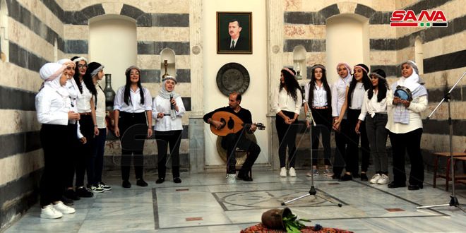 عبق دمشقي… فعالية فنية بمدرسة نزار قباني بدمشق
