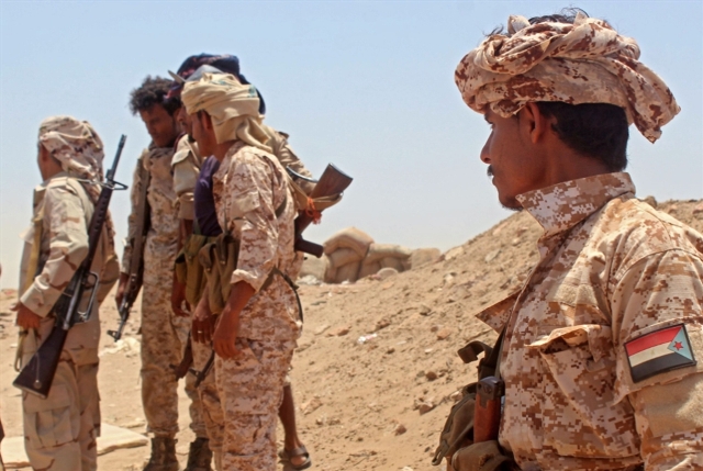 اليمن.. نُذرٌ بتوسّع الاشتباكات في الجنوب: حكومة هادي نحو مواجهة «الانتقالي»