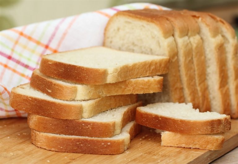 هل الإكثار من الخبز الأبيض والمعكرونة يسبب الموت المبكر؟

