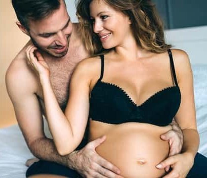 إليكن هذه الأمور المهمة عن ممارسة الجنس أثناء الحمل
