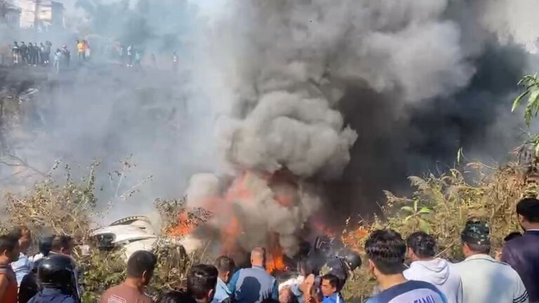 تحطم طائرة في نيبال على متنها 72 شخصا
