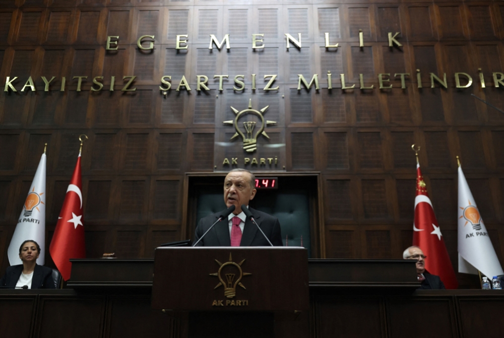 مساعٍ متعاكسة لاستمالة «الصِغار»: تركيا... استعار «حرب الاستطلاعات»

