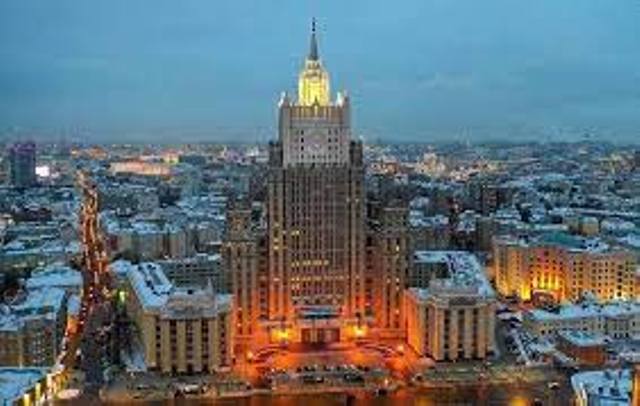 الخارجية الروسية: خطط حلف الناتو بضخ الأسلحة الى مولدوفا تهدد بكارثة
