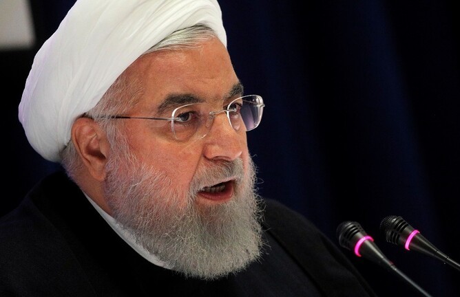 روحاني: لن يتم فرض حجر صحي على أي مدينة أو مكان في البلاد وعلى الشعب عدم الاهتمام بالشائعات