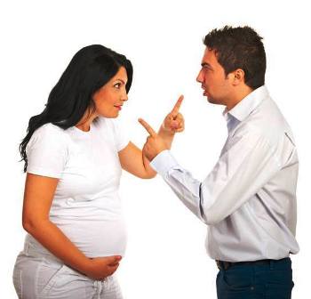 المرأة التي تكره زوجها أثناء الحمل.. حقيقة أم وهْم؟