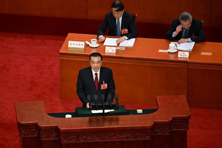 برلمان الصين يؤكد رفضه 