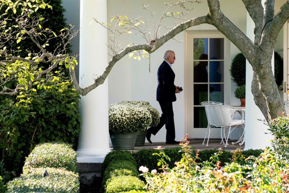 البيت الأبيض «لا يرجّح» العودة لاتفاق مع إيران قريباً
