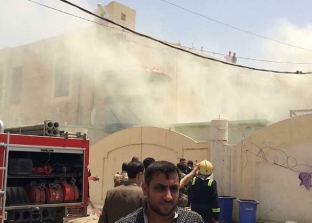إعادة فرض منع التجوال وحرائق في مركز المحافظة وعدد من مقرات الأحزاب في البصرة
