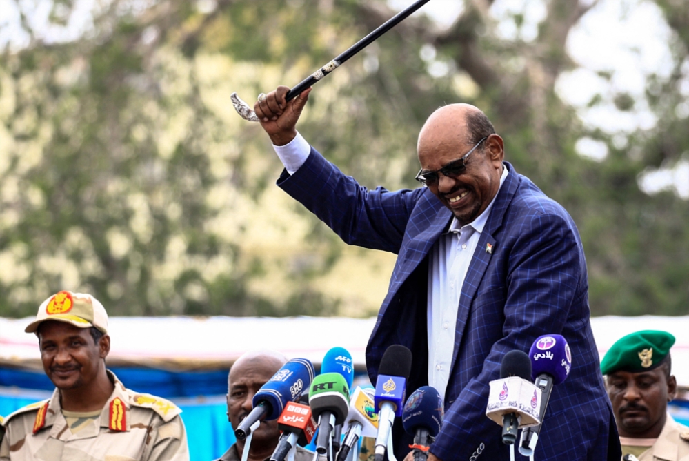 السودان.. رجالات البشير خارج السجون: الاستقطاب يحتدّ
