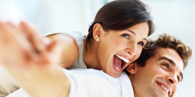 للرجال فقط… 12 نصيحة لتجعل زوجتك تشعر بالسعادة
