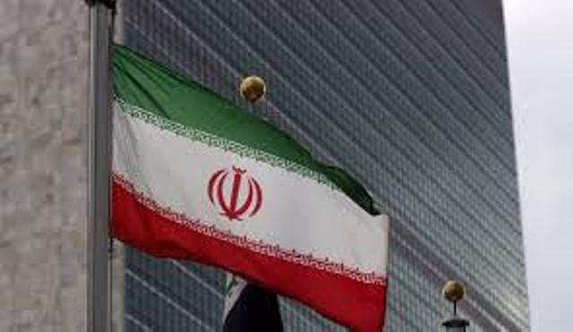 الإرهاب يضرب في إيران.. عشرات القتلى والمصابين و«داعش» يتبنى … طهران: الهجوم على «شاه شراغ» لن يمر من دون رد
