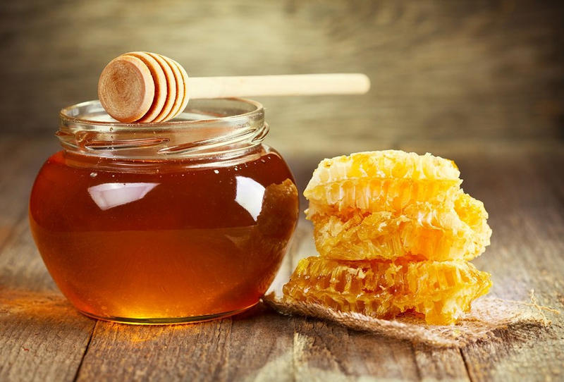 فوائد تناول العسل يومياً للحامل
