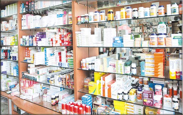 معامل الأدوية تطالب بتسعيرة “تواكب” التكاليف.. “رضي المواطن أم لم يرض”

