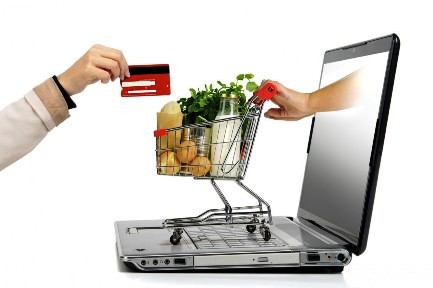 التسوق الالكتروني.. علاقة مشوهة بين الشركات والزبائن وعمل دون ضوابط أو رقابة