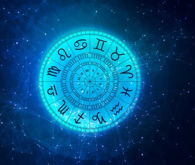 أبراج لا تضع شروطاً في الحب
