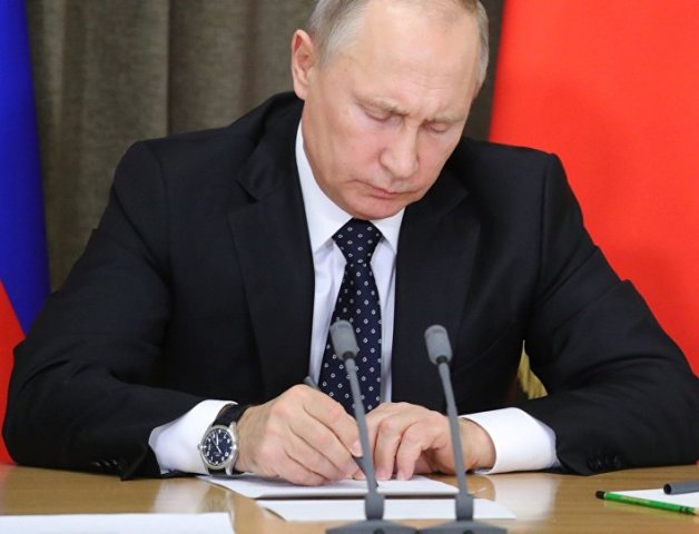موسكو تنتظر رد واشنطن على اقتراح بوتين لتحسين العلاقات بين البلدين