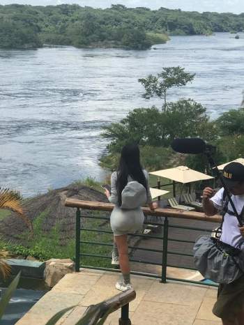 صورة لمؤخرة كيم كارداشيان تعزز السياحة في أوغندا كيف؟ ‎