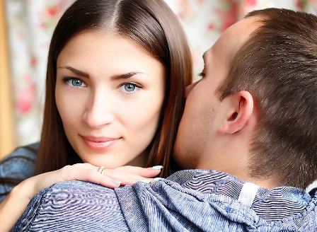 8 أشياء تفضلها كل امرأة خلال العلاقة