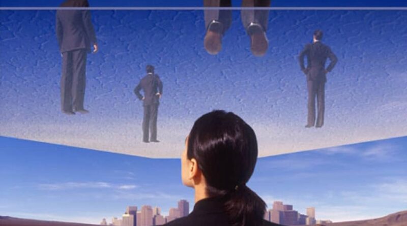 “السقف الزجاجي” ما زال عائقاً أمام المرأة العاملة رغم ما تمتلكه من مهارات!

